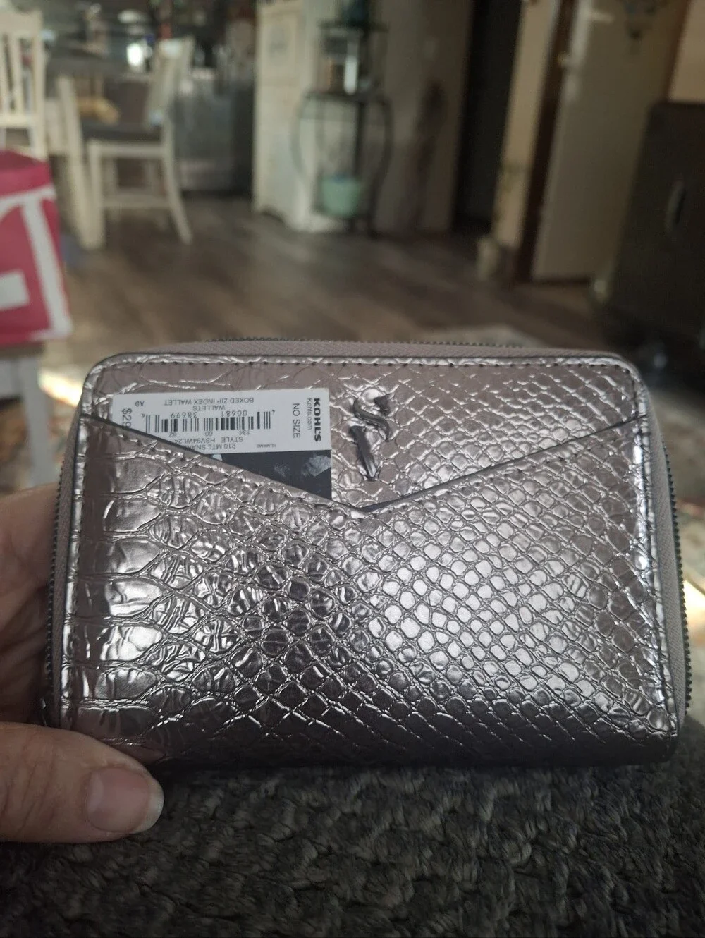 Simply Vera Vera Wang compact textured